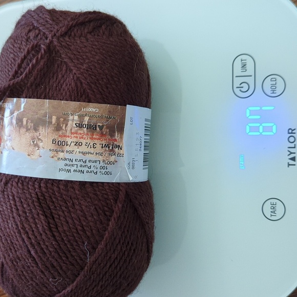 Paton's Classic Wool Medium Weight (4) - Picture 9 of 11